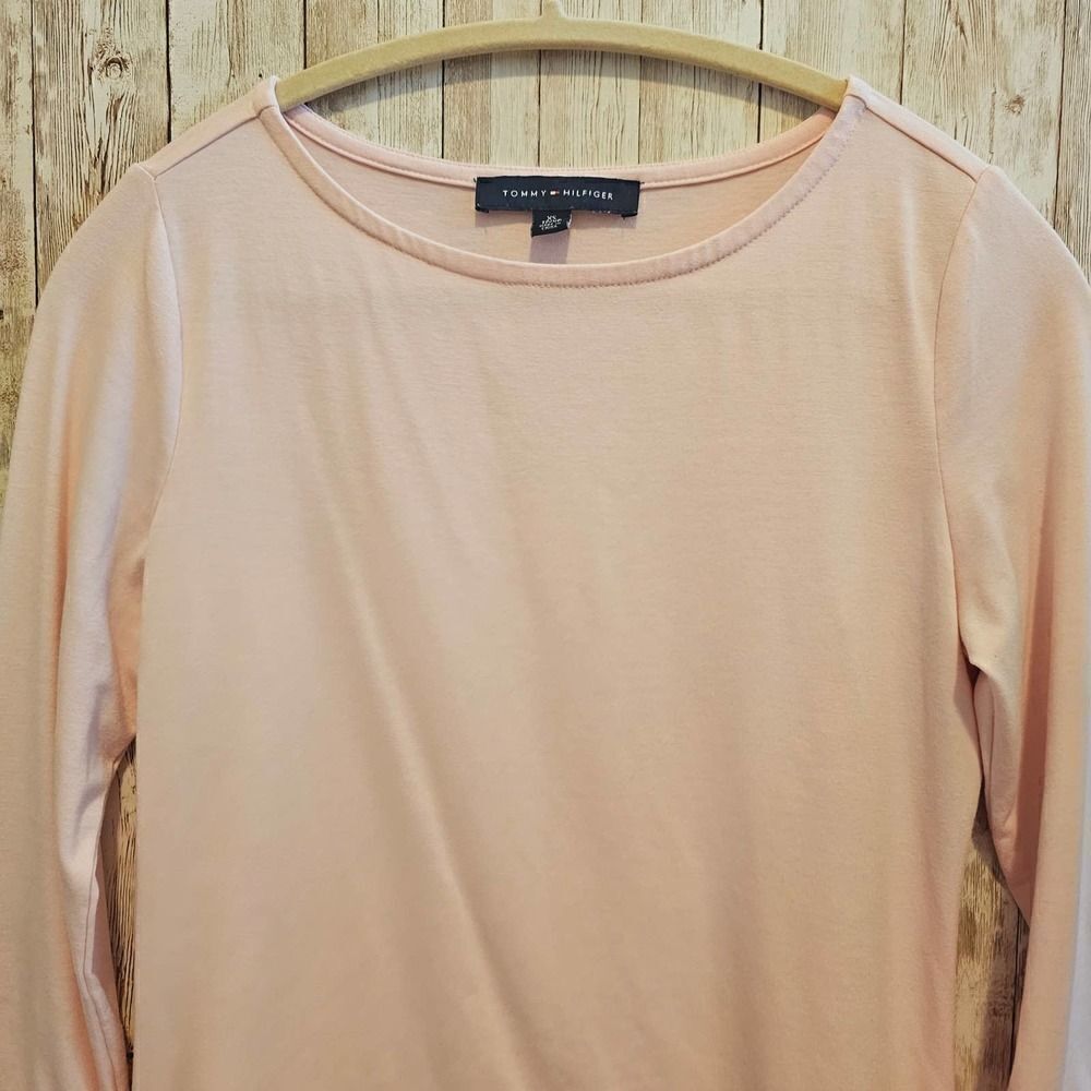 Tommy Hilfiger women's rose, light pink top XS - Picture 3 of 9
